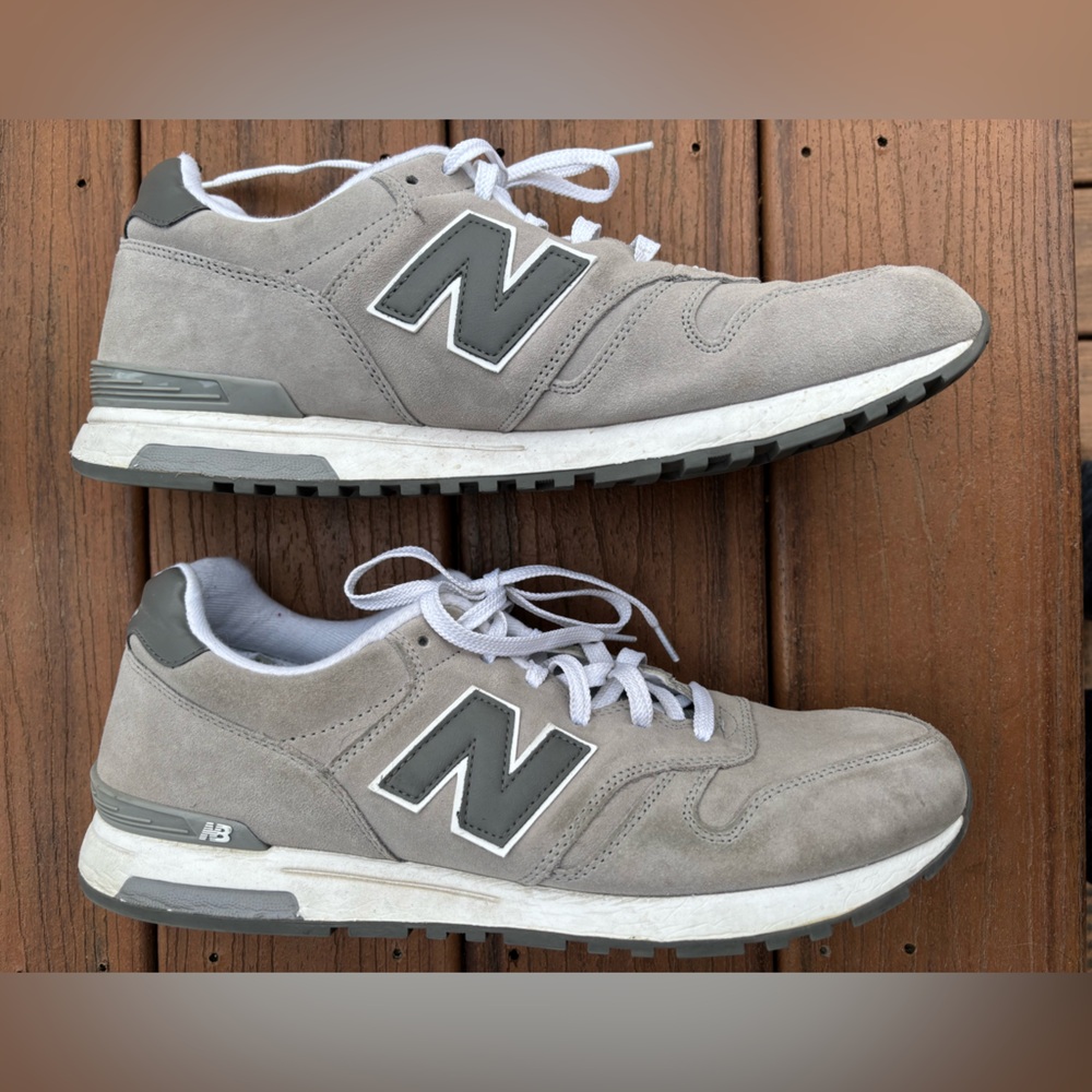 Men’s size 15 New Balance 565 Grey Suede athletic shoes